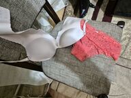 Трусики и лифчик