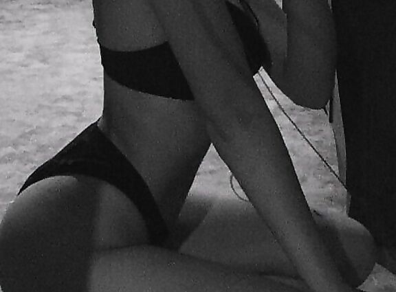 В чёрно-белом